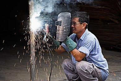 《致命公司》迎来重大更新 添加新怪物和首辆载具